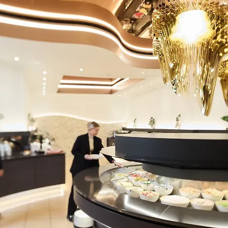 富尔达酒店及会议中心 酒店 4*