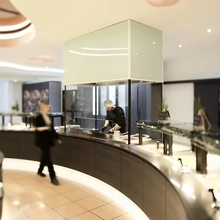 富尔达酒店及会议中心 4*