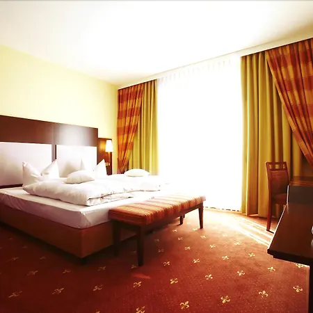 富尔达酒店及会议中心 酒店