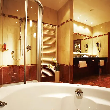 富尔达酒店及会议中心 酒店