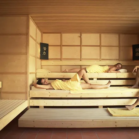 Esperanto Kongress- Und Kulturzentrum מלון פולדה