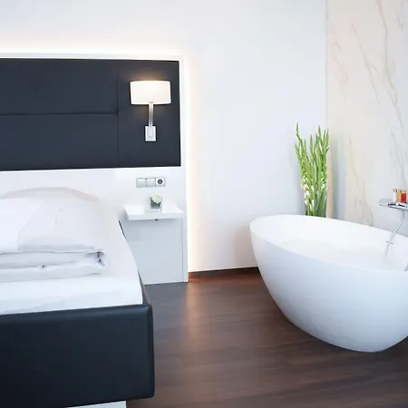 富尔达酒店及会议中心 酒店 4*