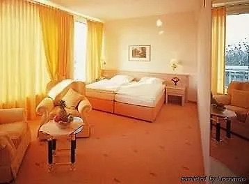 Hotell Esperanto Kongress- Und Kulturzentrum 4*